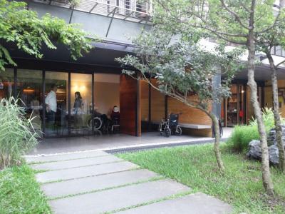 一味違ったパイナップルケーキの味わい（微熱山丘）