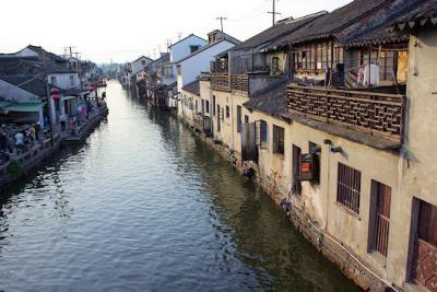 山塘街では、運河の街、蘇州を感じることができる
