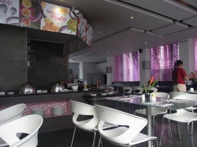 朝食は２Ｆレストランでビュッフェ