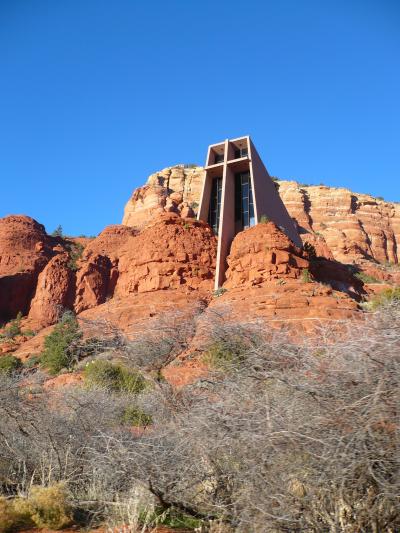 到着するまでの坂道が絶景！Chapel of the Holy Cross