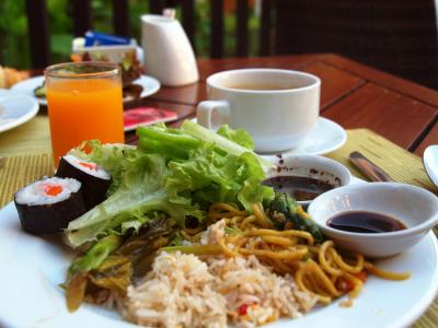 朝食はビュッフェで、洋食・タイ料理・その他（中華等）豊富です