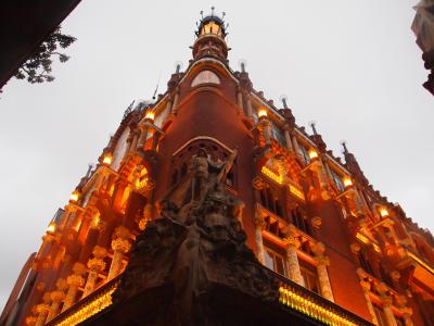 ツアーにて外部見学のみでしたが…。