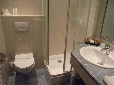 バスタブのない浴室2008年に利用
