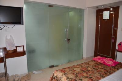 ガラスばりがバスルーム