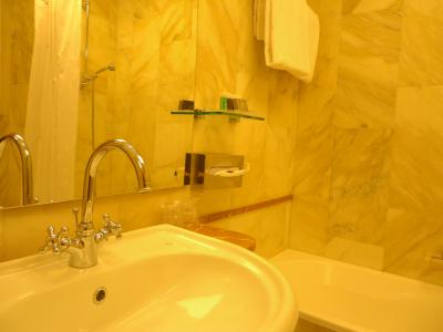 洗面台　お洒落な蛇口