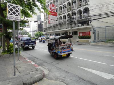 ホテル前の唯一の1枚。