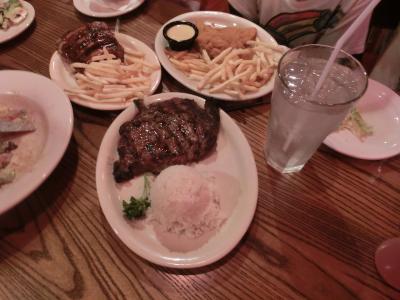 アメリカンなお肉がおいしい！