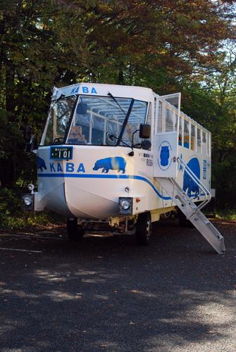 山中湖の水陸両用バス