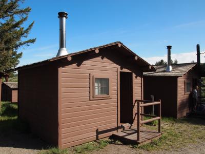 簡素なロッジですが