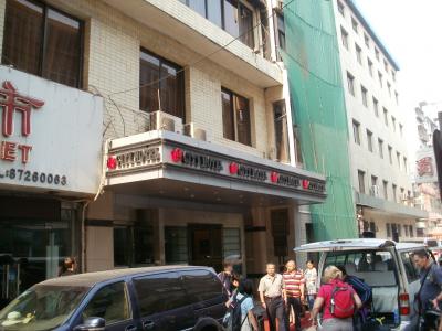 ホテル入り口です。