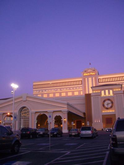 ストリップに飽きてきたら？レンタカー派の方に。