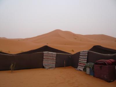 砂漠のテント