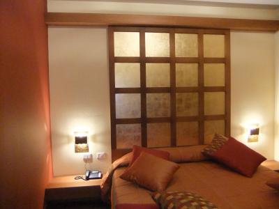 タイをイメージしてインテリアがコーディネイトされています。