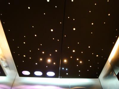 エレベータの天井