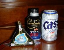 2,3軒隣のコンビニで夜食♪