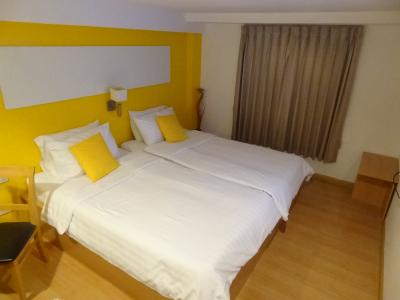 ダブルがなくツインに