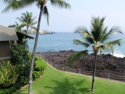 ラナイより。湾の向こうにシェラトンが見えました。