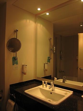 バスルームも快適でした。アメニティもあります。