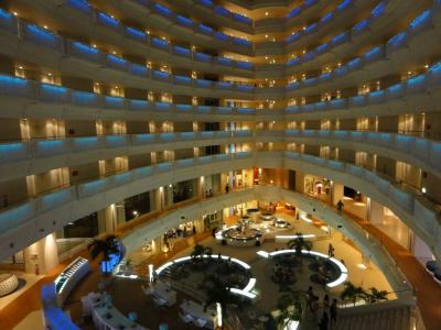 トロピカルでゴージャスなリゾートホテル