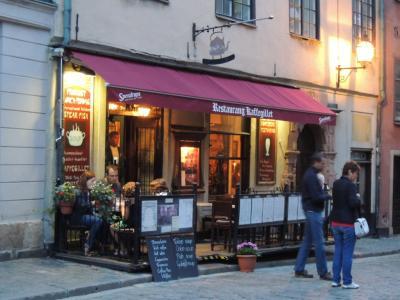 大聖堂前！料理も迅速にでてくる、カフェレストラン♪