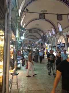 イスタンブールのショッピングモール、何でもそろいます