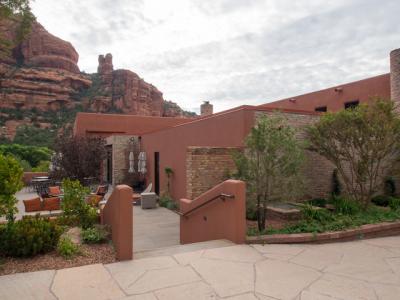 ビラタイプの高級リゾートホテルです！