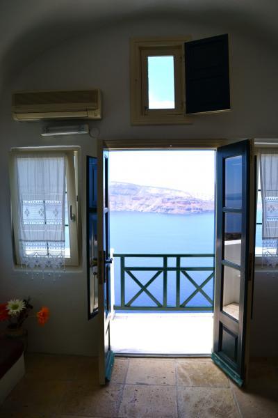 リビングの大きな扉から、バルコニーへ！