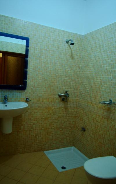 シャワーブース