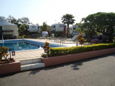 リゾートとトレーラーハウス体験