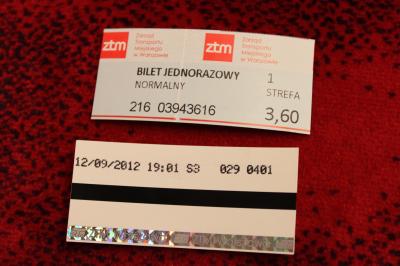 市内に出るなら、SKM（都市高速鉄道）がおすすめ。