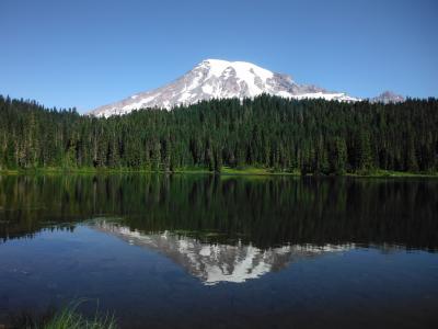 AM10:00頃のリフレクションレイク、ロッジから車で40分