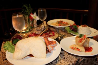 ディナーをヴィラのテラスに用意してもらいました