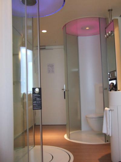 トイレとシャワー