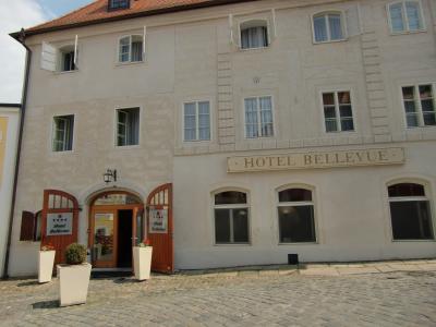 お城にも近く、便利なホテル