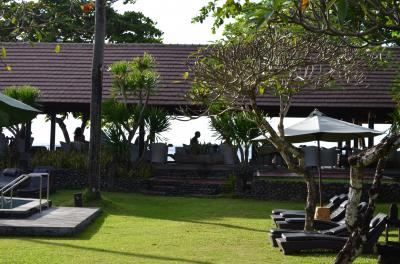 ビーチ沿いレストラン