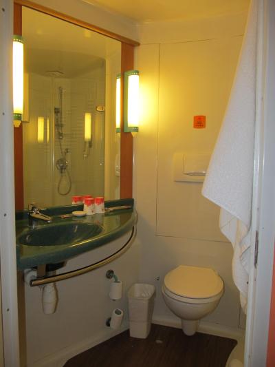 水が流れにくい洗面台。