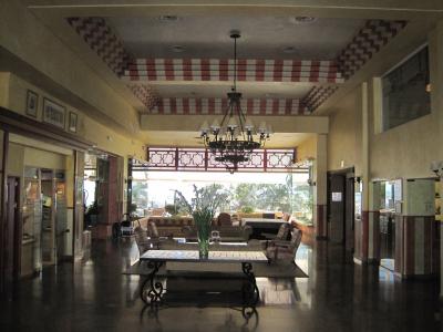 パラドールのロビー。