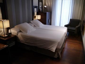 十分に広いけれど使い勝手は。。。