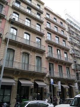 場所はとにかくいい