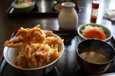 B級グルメ　かき揚げ丼を食べに。