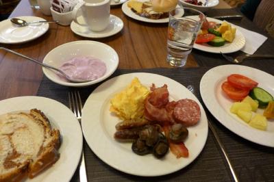 朝食はビュッフェスタイル、色々豊富に楽しめます