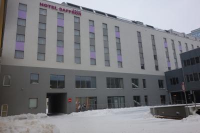 ロケーションが微妙。設備には不満なし。値段相応。外壁のためホテル入口がわかりにくいです。