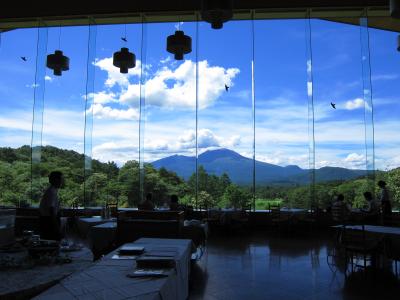 レストランからの浅間山の眺望が素晴らしいホテル