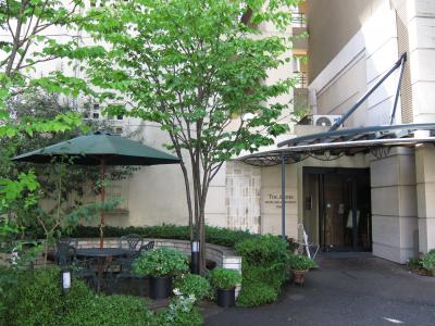本格的なレストランやバーがある神楽坂のホテル