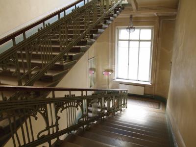 館内の階段…いいわぁ…。