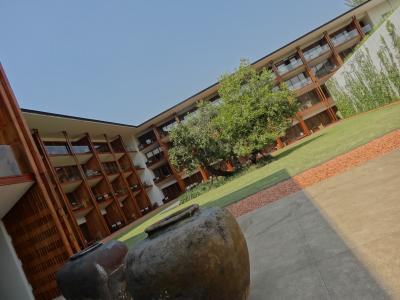 川のほとりのリゾート