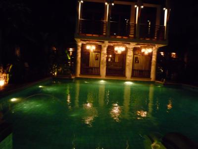 ﾌﾟｰﾙｻｲﾄﾞでｶｸﾃﾙﾀｲﾑ