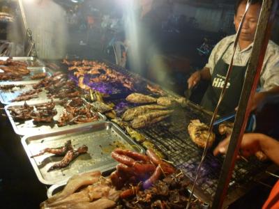 なんでもそろうオルセーマーケット