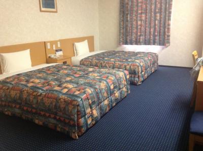 18才以下は添い寝無料！広々キングサイズベットでグッスリ