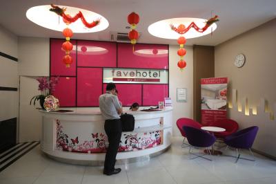 ホテルの駐車場がブルーバードタクシーのスタンドで移動に便利